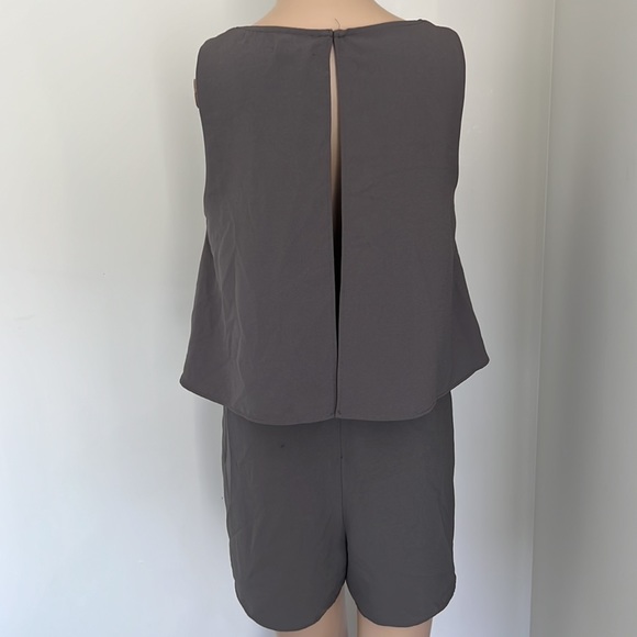 Women's Summer Chiffon Jumpsuits Casual Short Pant Romper size small - Picture 2 of 3